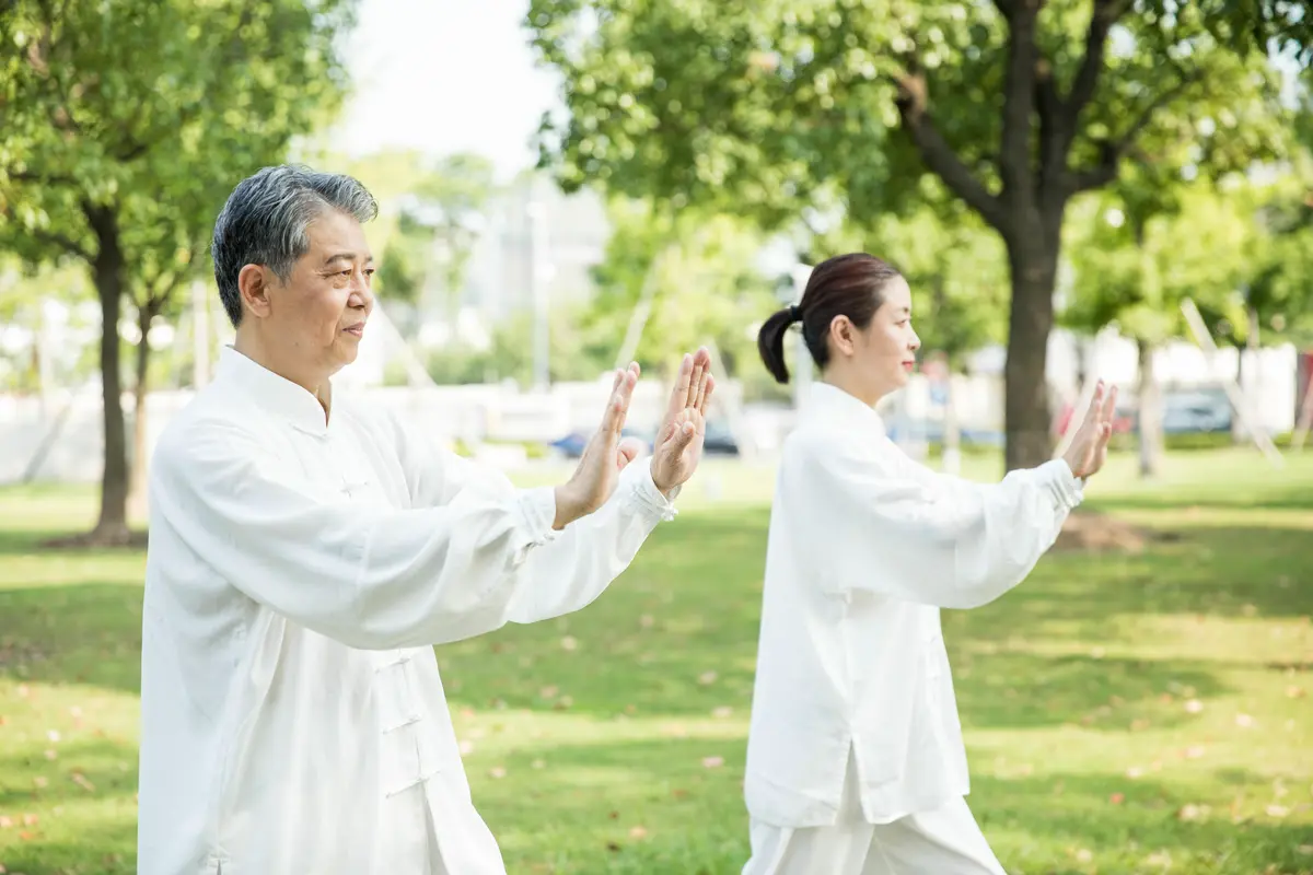 如何在篮球训练营中改善比赛策略?_2
